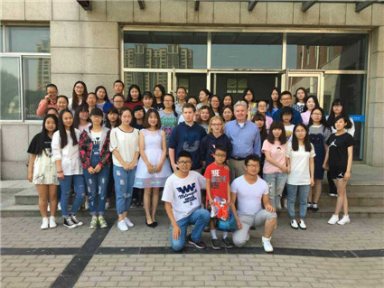 2016年度圣马丁大学Mark教授为外国语教学部为期两周授课圆满结束