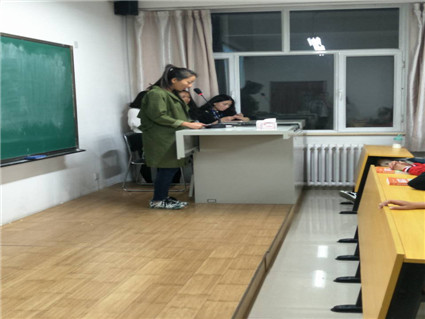 外国语教学部“重生、活着、希望”主题新老生互动活动